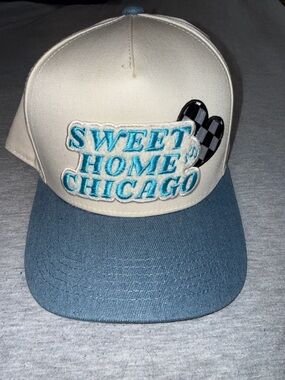 Two-Tone Embroidered Cap in Cream & Blue